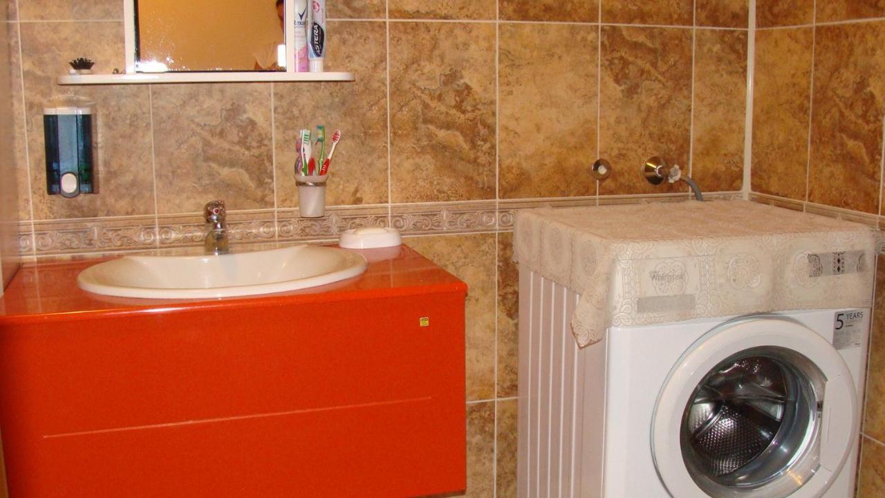 Admiral Apartments Golden Sands Room photo
