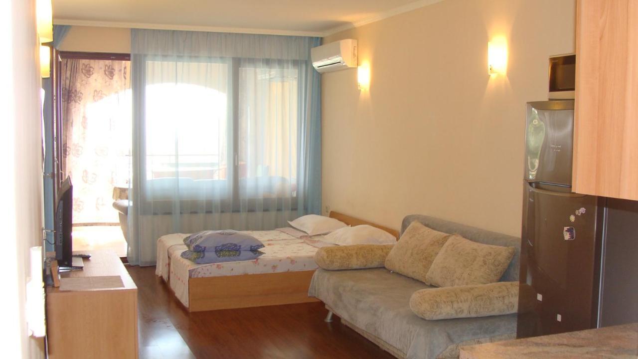 Admiral Apartments Golden Sands Exterior photo